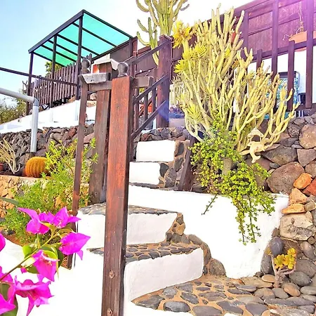 Casa La Isla In Mit Garten Und Wifi By Interhome *