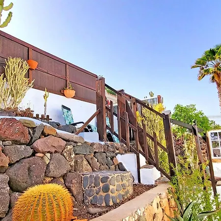 Casa La Isla In Mit Garten Und Wifi By Interhome