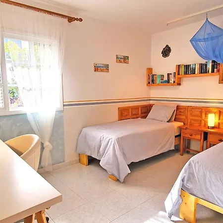 Casa La Isla In Mit Garten Und Wifi By Interhome *