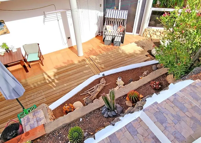 Casa La Isla In Mit Garten Und Wifi By Interhome *