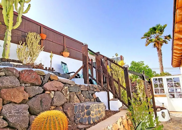 Casa La Isla In Mit Garten Und Wifi By Interhome